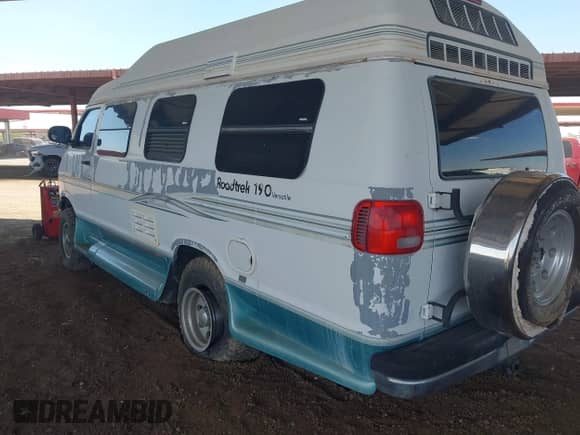 2000 Dodge RAM with VIN 2B6KB31Y9YK137526, listed as a IAAI auction lot 42765586 with 100,884 mi miles and . Bid and sale history available at DreamBid. Image 3.