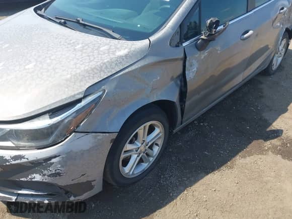 2017 Chevrolet Cruze LT with VIN 1G1BE5SM0H7222749, listed as a IAAI auction lot 43184192 with 125,926 mi miles and . Bid and sale history available at DreamBid. Image 6.