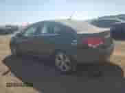 2014 Chevrolet Cruze 2LT z VIN 1G1PE5SB7E7134961, wystawiony jako Copart lot #80958165 z przebiegiem 154 313 mil mil oraz Szkoda całkowita • Salvage title. Historia ofert i sprzedaży dostępna na DreamBid. Obrazek 2.