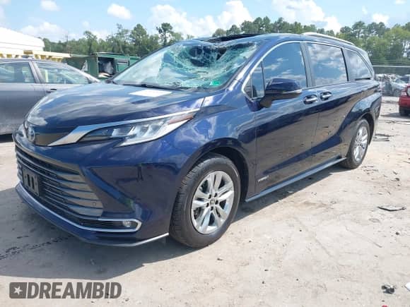 2021 Toyota Sienna Limited with VIN 5TDZSKFC9MS002766, listed as a IAAI auction lot 42972697 with 153,027 mi miles and . Bid and sale history available at DreamBid. Image 17.