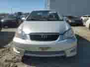 2005 Toyota Corolla CE z VIN 2T1BR32E75C501330, wystawiony jako Copart lot #53308445 z przebiegiem 299 999 mil mil oraz Czysty tytuł • Clean title. Historia ofert i sprzedaży dostępna na DreamBid. Obrazek 5.