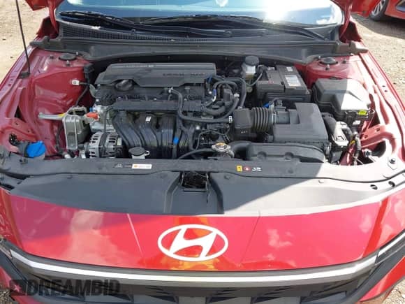 2024 Hyundai Elantra SEL z VIN KMHLM4DG9RU840604, wystawiony jako IAAI lot #42943936 z przebiegiem 20 484 mil mil oraz . Historia ofert i sprzedaży dostępna na DreamBid. Obrazek 10.