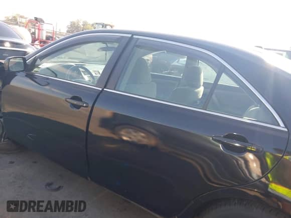 2010 Toyota Camry с VIN 4T1BF3EKXAU531568, выставлен на аукционе IAAI как лот 43277946 с пробегом 109 465 миль миль и . История ставок и продаж доступна на DreamBid. Изображение 14.