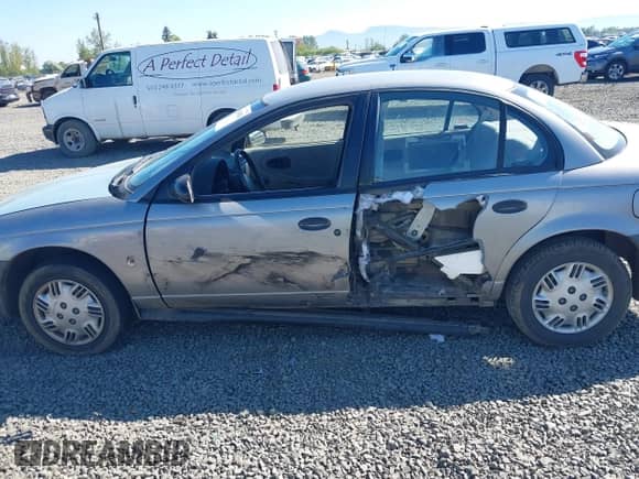 1997 Saturn SL with VIN 1G8ZH5289VZ348554, listed as a IAAI auction lot 42065851 with 197,335 mi miles and . Bid and sale history available at DreamBid. Image 6.