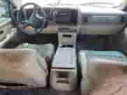 2000 Chevrolet Tahoe LS с VIN 1GNEC13T6YJ161264, выставлен на аукционе Copart как лот 64282905 с пробегом 243 853 миль миль и Списание • Salvage title. История ставок и продаж доступна на DreamBid. Изображение 8.