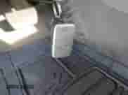 2007 Toyota Camry XLE z VIN 4T1BK46KX7U550095, wystawiony jako IAAI lot #43380295 z przebiegiem 189 281 mil mil oraz . Historia ofert i sprzedaży dostępna na DreamBid. Obrazek 11.