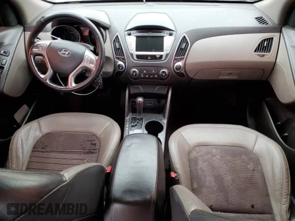 2011 Hyundai Tucson GLS with VIN KM8JU3AC7BU119240, listed as a Copart auction lot 68375445 with 188,541 mi miles and Clean title. Bid and sale history available at DreamBid. Image 8.