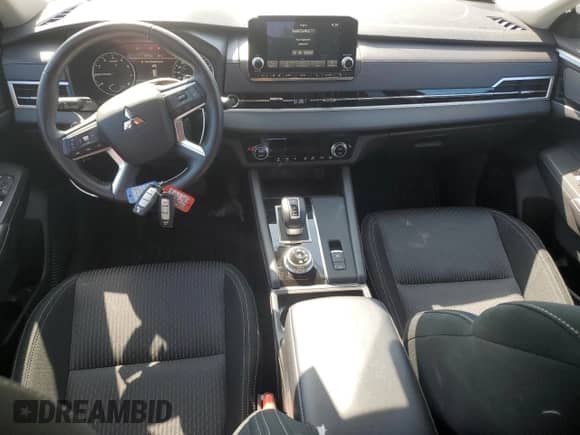 2024 Mitsubishi Outlander ES with VIN JA4J4UA85RZ618163, listed as a Copart auction lot 63319585 with 39,671 mi miles and Salvage title. Bid and sale history available at DreamBid. Image 8.