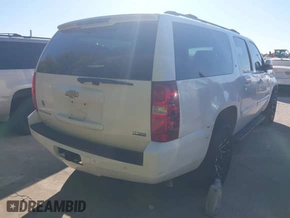 2007 Chevrolet Suburban LTZ с VIN 1GNFK16387R280307, выставлен на аукционе IAAI как лот 43423631 с пробегом 264 246 миль миль и . История ставок и продаж доступна на DreamBid. Изображение 4.