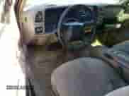 1998 GMC Sierra 1500 с VIN 2GTEC19R2W1515485, выставлен на аукционе Copart как лот 81452995 с пробегом 293 861 миль миль и Списание • Salvage title. История ставок и продаж доступна на DreamBid. Изображение 8.