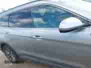 2017 Hyundai Santa Fe SE с VIN KM8SMDHF0HU209803, выставлен на аукционе IAAI как лот 43364180 с пробегом 122 621 миль миль и . История ставок и продаж доступна на DreamBid. Изображение 13.