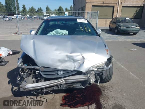 2000 Honda Accord EX с VIN 1HGCG2257YA010383, выставлен на аукционе IAAI как лот 42278620 с пробегом 170 757 миль миль и . История ставок и продаж доступна на DreamBid. Изображение 13.