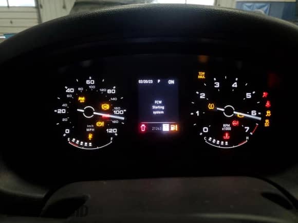 2023 Ram ProMaster Cargo z VIN 3C6LRVBG8PE515332, wystawiony jako Copart lot #42502645 z przebiegiem 21 263 mil mil oraz Szkoda całkowita • Salvage title. Historia ofert i sprzedaży dostępna na DreamBid. Obrazek 9.