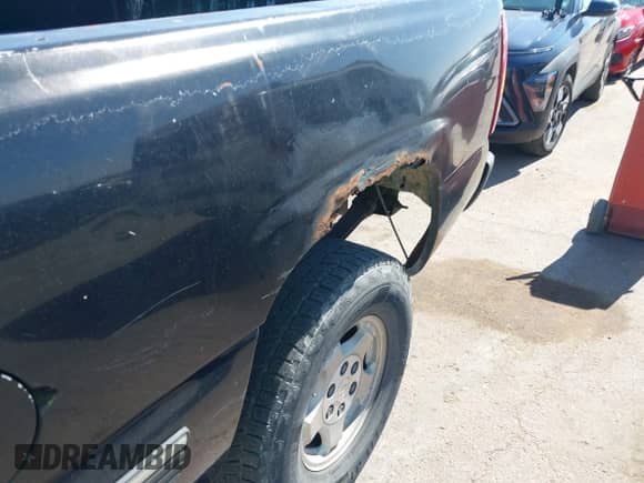 1999 Chevrolet Silverado 1500 LS with VIN 1GCEK19T2XE136906, listed as a IAAI auction lot 42924047 with 283,326 mi miles and . Bid and sale history available at DreamBid. Image 6.