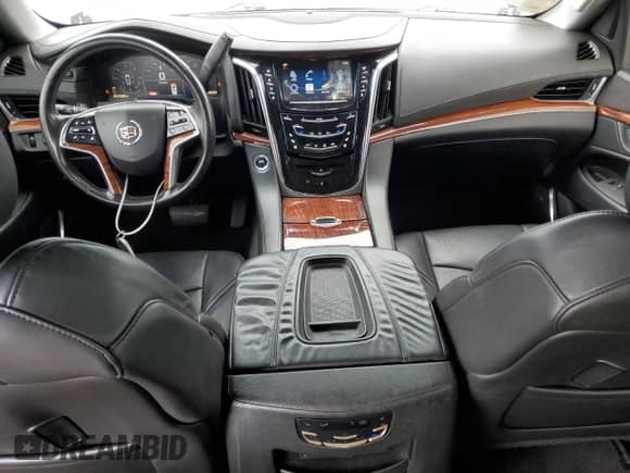 2015 Cadillac Escalade ESV Premium with VIN 1GYS4JKJ1FR149573, listed as a Copart auction lot 86069605 with 231,599 mi miles and Clean title. Bid and sale history available at DreamBid. Image 8.
