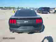 2017 Ford Mustang GT z VIN 1FA6P8CF6H5275932, wystawiony jako IAAI lot #42812292 z przebiegiem 62 411 mil mil oraz . Historia ofert i sprzedaży dostępna na DreamBid. Obrazek 16.