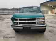1994 Chevrolet Silverado 1500 с VIN 1GCEK14K1RZ285298, выставлен на аукционе Copart как лот 81610785 с пробегом 118 116 миль миль и Списание • Salvage title. История ставок и продаж доступна на DreamBid. Изображение 13.