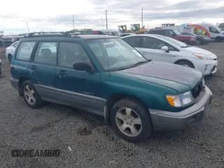 1998 Subaru Forester S with VIN JF1SF6552WH711519, listed as a IAAI auction lot 43501141 with 988,882 mi miles and . Bid and sale history available at DreamBid. Image 1.