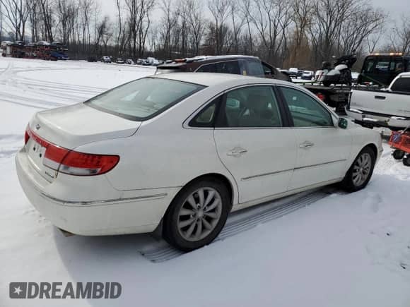 2006 Hyundai Azera SE с VIN KMHFC46F66A080035, выставлен на аукционе Copart как лот 43649395 с пробегом 142 599 миль миль и Списание • Salvage title. История ставок и продаж доступна на DreamBid. Изображение 3.