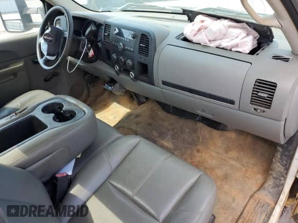 2013 GMC Sierra 1500 Work Truck с VIN 1GTN1TEA0DZ188140, выставлен на аукционе Copart как лот 90270435 с пробегом 155 094 миль миль и Списание • Salvage title. История ставок и продаж доступна на DreamBid. Изображение 8.