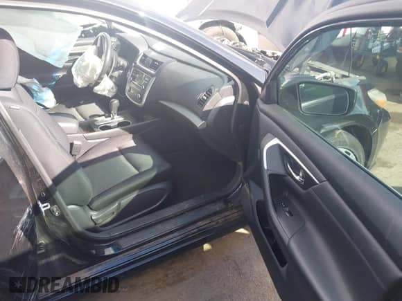 2016 Nissan Altima SL с VIN 1N4AL3AP8GC267555, выставлен на аукционе IAAI как лот 42742507 с пробегом 118 588 миль миль и . История ставок и продаж доступна на DreamBid. Изображение 5.