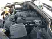 2017 Jeep Grand Cherokee SRT z VIN 1C4RJFDJ2HC696025, wystawiony jako IAAI lot #41863274 z przebiegiem 126 949 mil mil oraz . Historia ofert i sprzedaży dostępna na DreamBid. Obrazek 18.