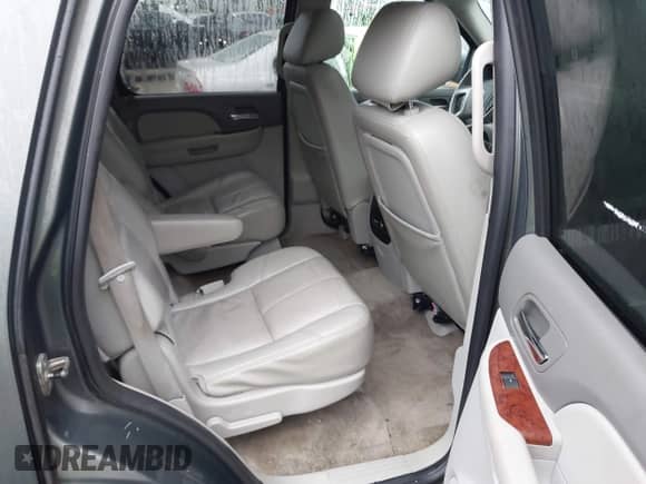 2011 Chevrolet Tahoe LT с VIN 1GNSKBE09BR204132, выставлен на аукционе IAAI как лот 43304603 с пробегом 226 411 миль миль и . История ставок и продаж доступна на DreamBid. Изображение 8.