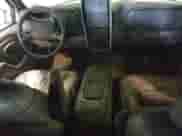 1997 Chevrolet Suburban с VIN 1GNEC16R1VJ352537, выставлен на аукционе Copart как лот 74200024 с пробегом Не указан миль и На запчасти • Non repairable. История ставок и продаж доступна на DreamBid. Изображение 8.