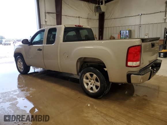 2008 GMC Sierra 1500 Work Truck with VIN 1GTEC19XX8Z221342, listed as a Copart auction lot 41489385 with 193,272 mi miles and Clean title. Bid and sale history available at DreamBid. Image 2.