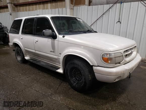 2001 Ford Explorer with VIN 1FMDU85P81ZA00346, listed as a Copart auction lot 45863385 with 212,494 mi miles and Non repairable. Bid and sale history available at DreamBid. Image 4.