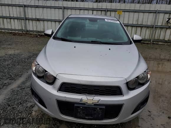 2012 Chevrolet Sonic LT z VIN 1G1JD5SB1C4121811, wystawiony jako Copart lot #82346884 z przebiegiem 159 748 mil mil oraz Czysty tytuł • Clean title. Historia ofert i sprzedaży dostępna na DreamBid. Obrazek 5.