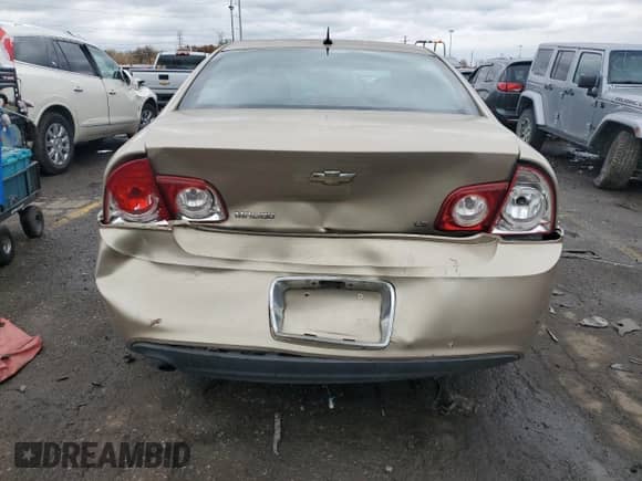 2008 Chevrolet Malibu 1LS with VIN 1G1ZG57B88F236369, listed as a Copart auction lot 90231245 with 131,203 mi miles and Clean title. Bid and sale history available at DreamBid. Image 6.