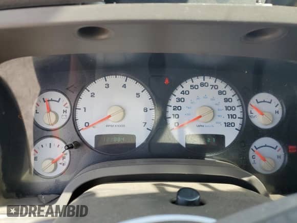 2003 Dodge 2500 ST с VIN 3D7KU28D83G857253, выставлен на аукционе Copart как лот 67553775 с пробегом 133 884 миль миль и Списание • Salvage title. История ставок и продаж доступна на DreamBid. Изображение 9.