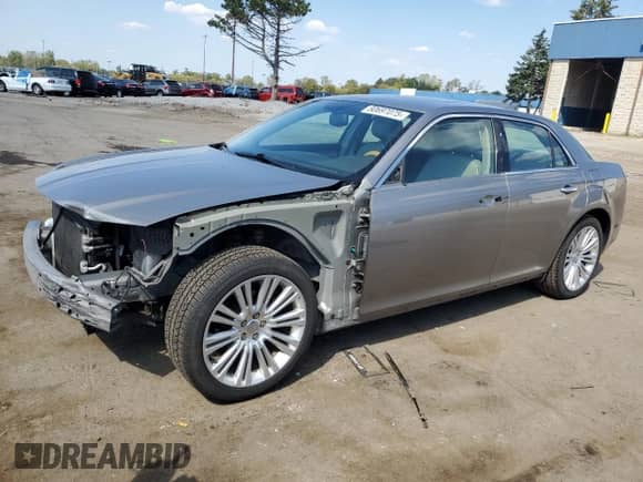 2014 Chrysler 300 C с VIN 2C3CCAEG0EH296726, выставлен на аукционе Copart как лот 80697075 с пробегом 76 305 миль миль и Чистый • Clean title. История ставок и продаж доступна на DreamBid. Изображение 1.