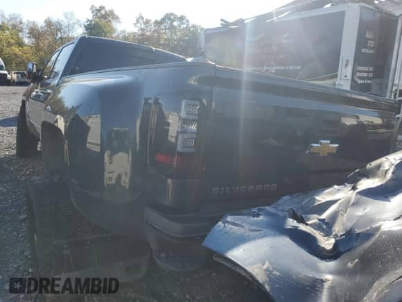 2019 Chevrolet Silverado 3500HD High Country с VIN 1GC4KYEY6KF228402, выставлен на аукционе Copart как лот 75241634 с пробегом 54 159 миль миль и Списание • Salvage title. История ставок и продаж доступна на DreamBid. Изображение 6.