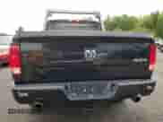 2017 Ram 1500 Express z VIN 1C6RR7FTXHS690581, wystawiony jako Copart lot #69115825 z przebiegiem 169 091 mil mil oraz Czysty tytuł • Clean title. Historia ofert i sprzedaży dostępna na DreamBid. Obrazek 6.