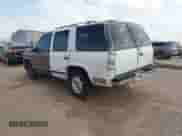 1995 Chevrolet Tahoe z VIN 1GNEK13K8SJ452589, wystawiony jako IAAI lot #41788147 z przebiegiem 291 313 mil mil oraz . Historia ofert i sprzedaży dostępna na DreamBid. Obrazek 3.