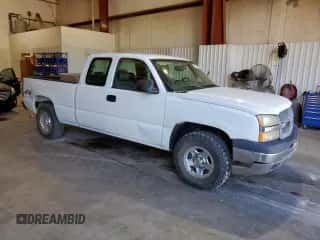 2004 Chevrolet Silverado 1500 LS z VIN 2GCEK19V141254296, wystawiony jako Copart lot #82352195 z przebiegiem 123 567 mil mil oraz Szkoda całkowita • Salvage title. Historia ofert i sprzedaży dostępna na DreamBid. Obrazek 4.