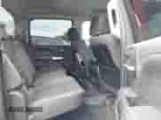 2015 Chevrolet Silverado 2500HD LT z VIN 1GC1KVE81FF124195, wystawiony jako IAAI lot #42883281 z przebiegiem 331 547 mil mil oraz . Historia ofert i sprzedaży dostępna na DreamBid. Obrazek 8.