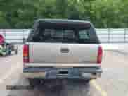 2002 Chevrolet Silverado 2500HD LT с VIN 1GCHK29172E158362, выставлен на аукционе IAAI как лот 42862931 с пробегом 261 133 миль миль и . История ставок и продаж доступна на DreamBid. Изображение 17.