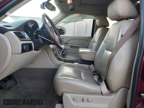 2011 Cadillac Escalade with VIN 1GYS3EEJ9BR161275, listed as a Copart auction lot 43583875 with 52,478 mi miles and Salvage title. Bid and sale history available at DreamBid. Image 7.