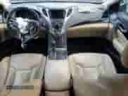 2012 Hyundai Azera с VIN KMHFH4JG5CA122921, выставлен на аукционе Copart как лот 86090934 с пробегом 95 262 миль миль и Списание • Salvage title. История ставок и продаж доступна на DreamBid. Изображение 8.