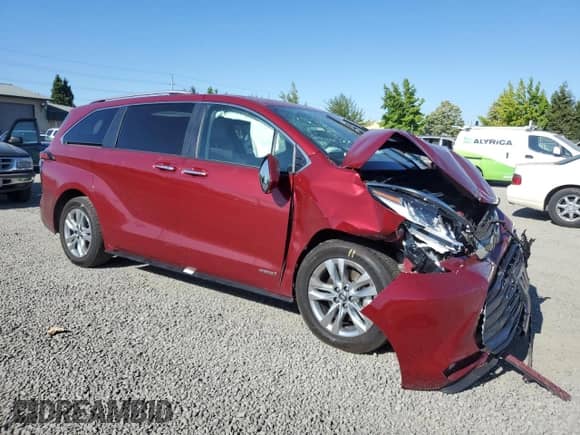 2021 Toyota Sienna Limited z VIN 5TDZSKFC3MS032524, wystawiony jako Copart lot #66026355 z przebiegiem 47 906 mil mil oraz Szkoda całkowita • Salvage title. Historia ofert i sprzedaży dostępna na DreamBid. Obrazek 4.