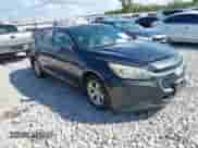 2015 Chevrolet Malibu LS z VIN 1G11B5SL3FF195710, wystawiony jako IAAI lot #43297865 z przebiegiem 77 105 mil mil oraz . Historia ofert i sprzedaży dostępna na DreamBid. Obrazek 1.