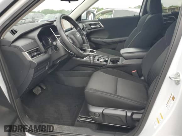 2024 Mitsubishi Outlander ES with VIN JA4J3UA80RZ067143, listed as a Copart auction lot 58398165 with 22,518 mi miles and Salvage title. Bid and sale history available at DreamBid. Image 7.