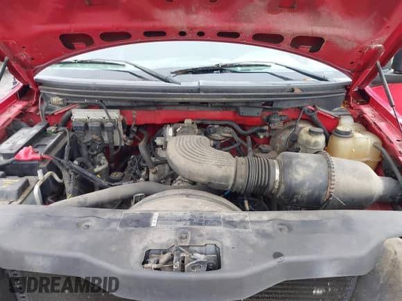 2006 Ford F-150 XL с VIN 1FTRF12W86NA19940, выставлен на аукционе IAAI как лот 43436708 с пробегом 98 147 миль миль и . История ставок и продаж доступна на DreamBid. Изображение 10.