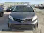 2018 Toyota Sienna L with VIN 5TDZZ3DCXJS931025, listed as a Copart auction lot 49206645 with 141,125 mi miles and Clean title. Bid and sale history available at DreamBid. Image 5.