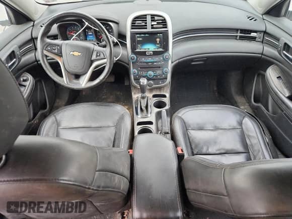 2016 Chevrolet Malibu LTZ with VIN 1G11E5SA4GF146071, listed as a Copart auction lot 81961165 with 195,149 mi miles and Salvage title. Bid and sale history available at DreamBid. Image 8.