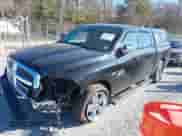 2019 Ram 1500 Big Horn z VIN 1C6RR7LT6KS691190, wystawiony jako IAAI lot #41845200 z przebiegiem 93 918 mil mil oraz . Historia ofert i sprzedaży dostępna na DreamBid. Obrazek 21.