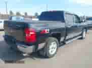 2011 Chevrolet Silverado 1500 LTZ z VIN 3GCPKTE25BG142685, wystawiony jako IAAI lot #42784503 z przebiegiem 220 002 mil mil oraz . Historia ofert i sprzedaży dostępna na DreamBid. Obrazek 4.